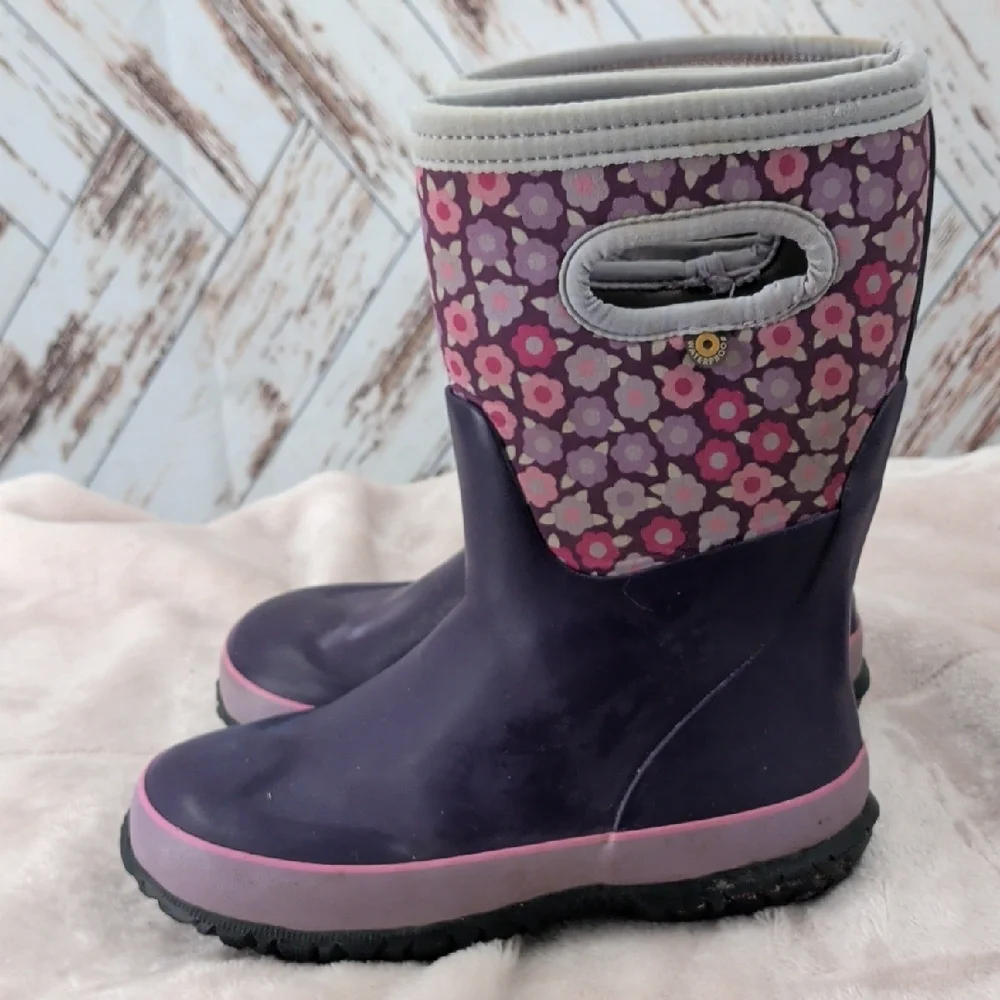 Bogs‎ Grasp Flowers in Purple